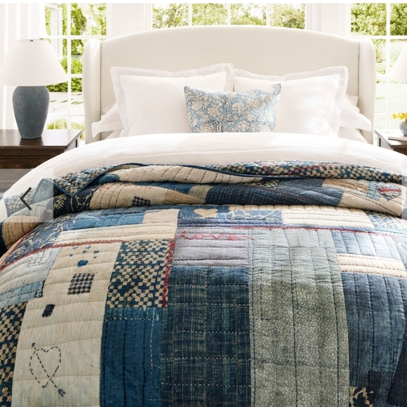 Pottery Barn - Love Handcrafted Reversible Quilt - NWOT - Picture 9 of 11